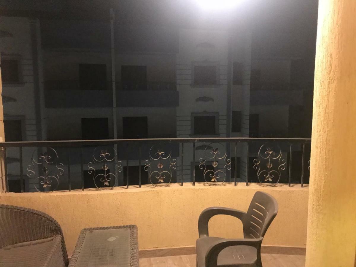 5 Stars Apartment Il Il Cairo Esterno foto